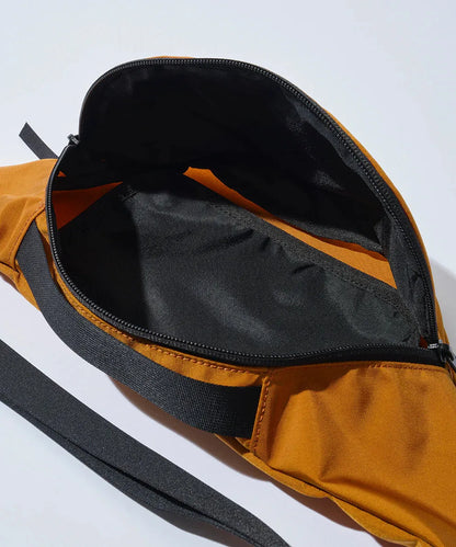 Mountain Research Pod 休閒包