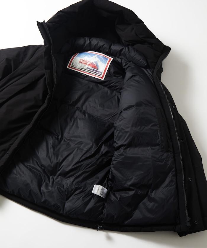 特別寬鬆版型拼接短款羽絨服