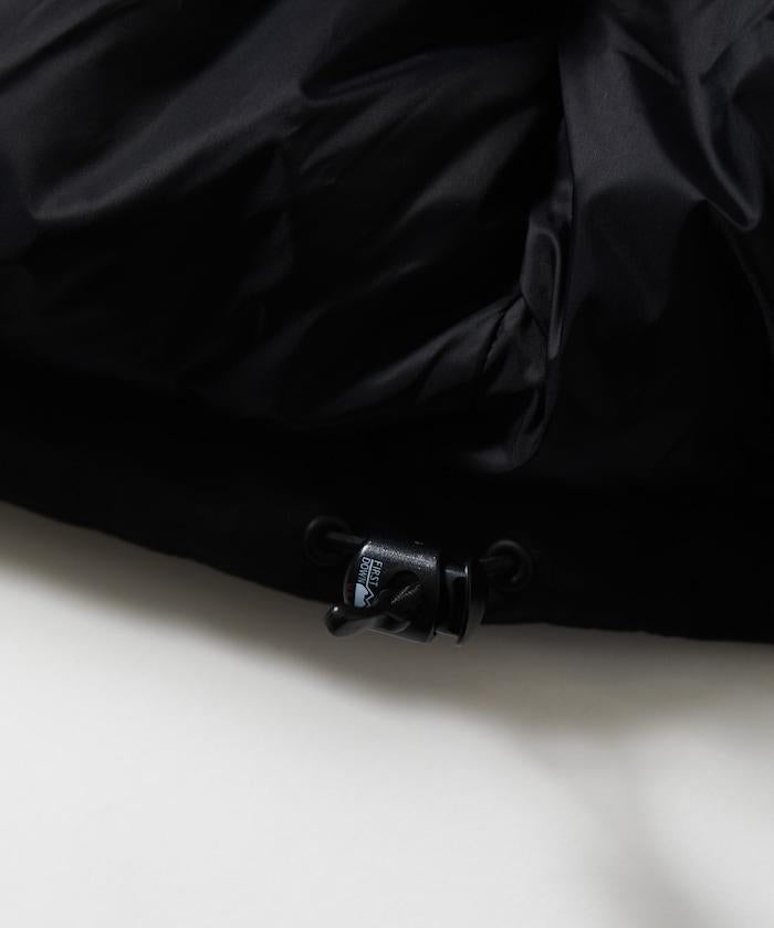 特別寬鬆版型拼接短款羽絨服