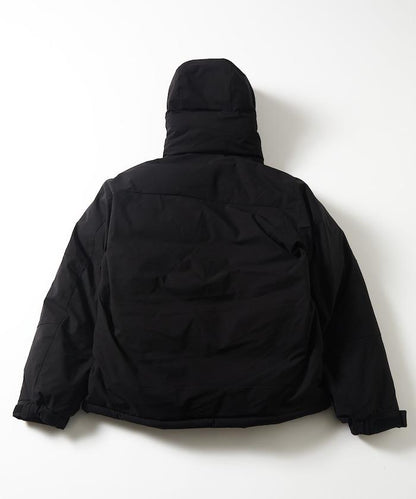 特別寬鬆版型拼接短款羽絨服