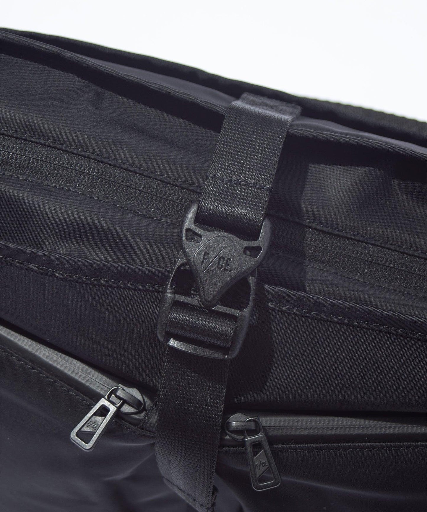 F/CE. RECYCLE TWILL COURIER SHOULDER 再生斜紋布 信使單肩包