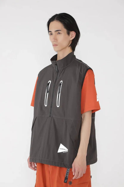 and wander / GRAMICCI × and wander 拉絨尼龍馬甲