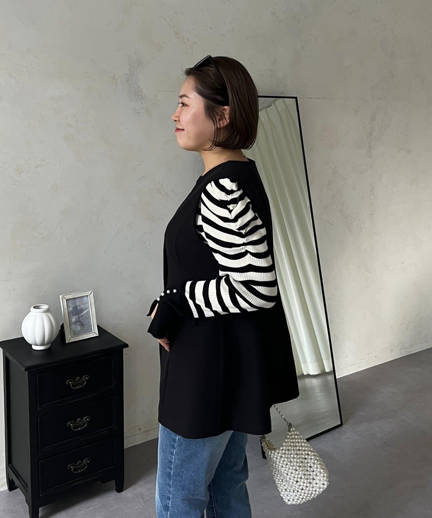 【MOMO】荷葉邊V領無袖外套