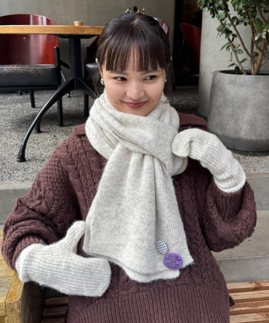 附徽章圍巾×手套三件套