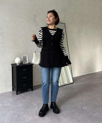 【MOMO】荷葉邊V領無袖外套