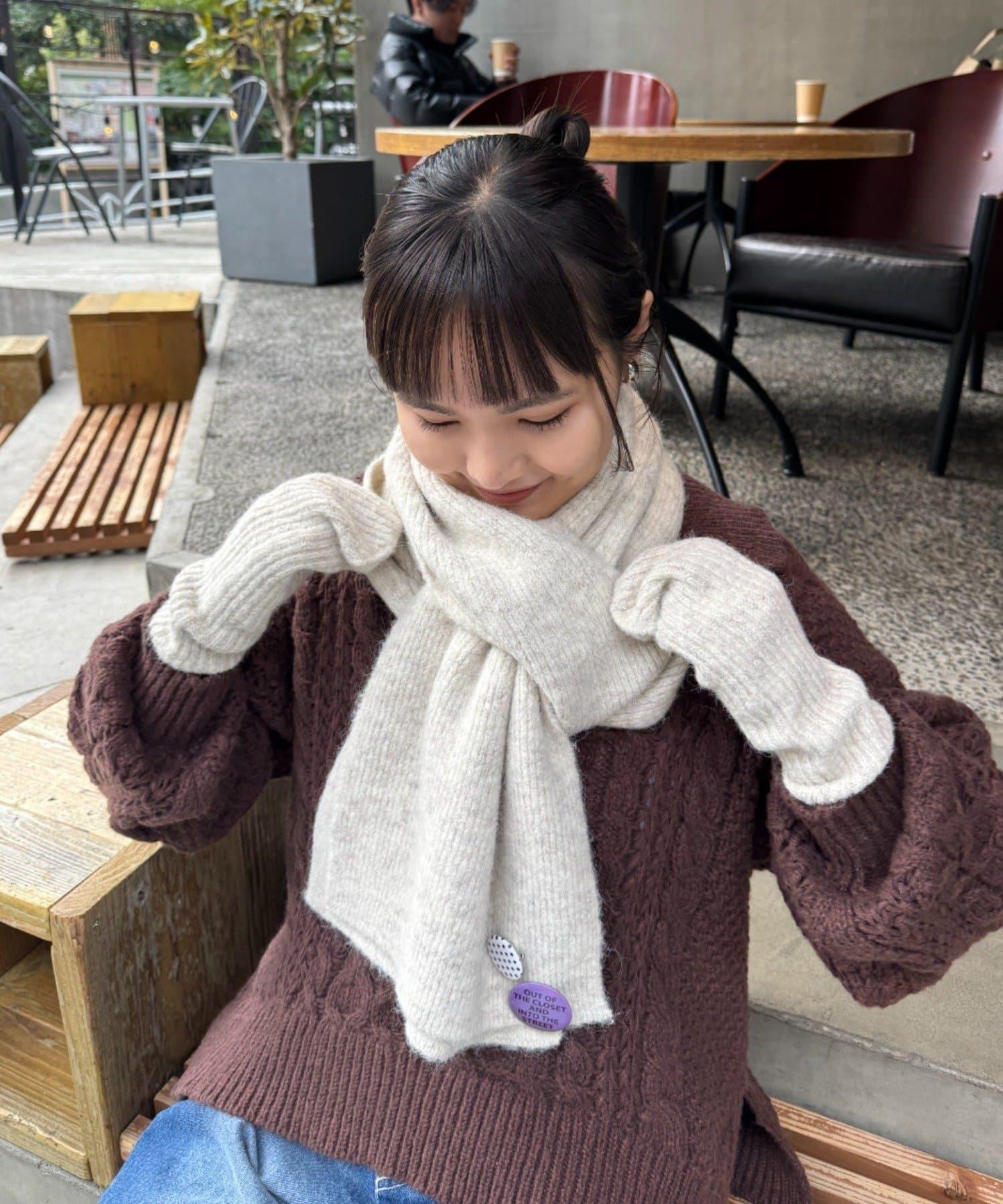 附徽章圍巾×手套三件套