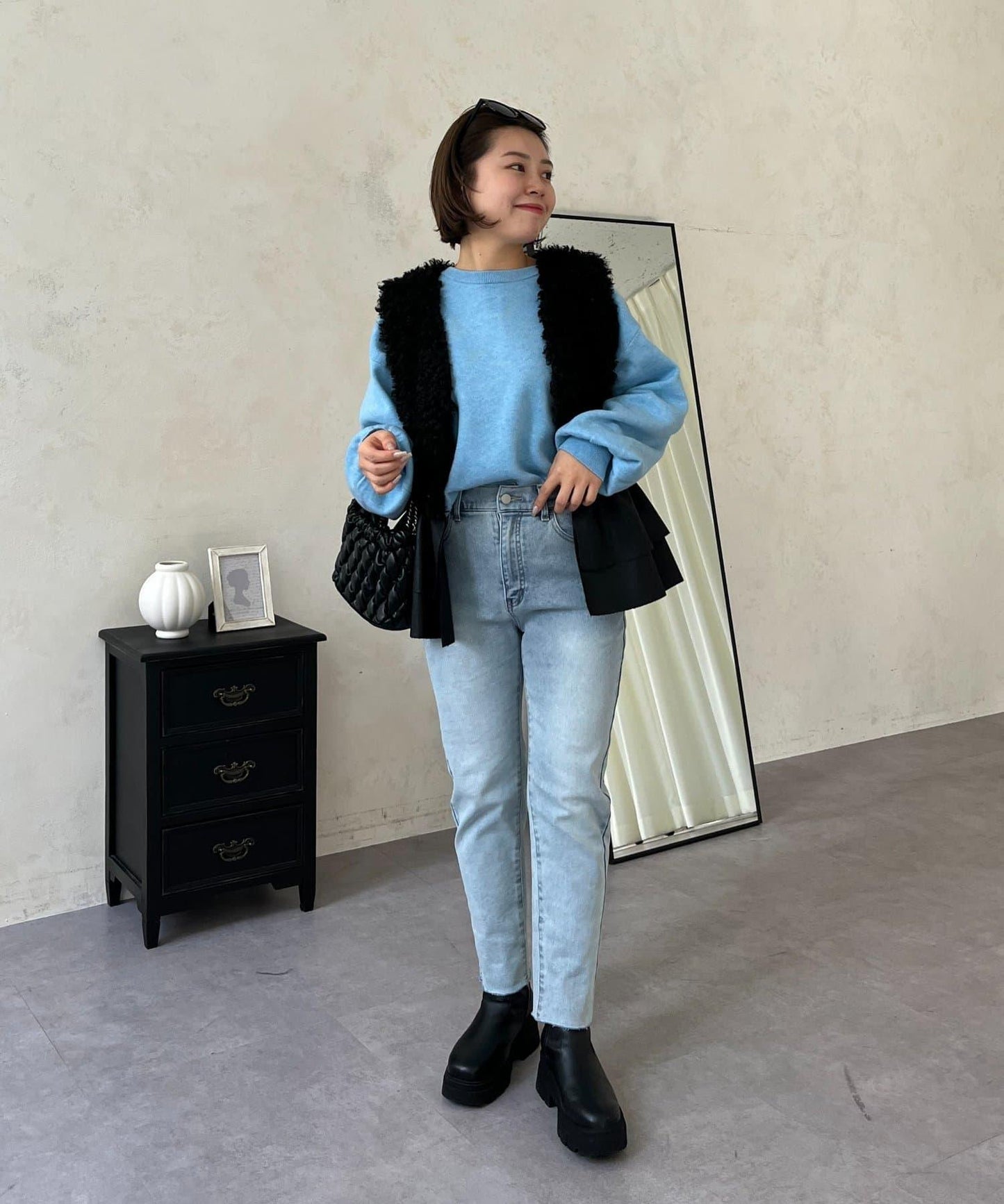 【MOMO】內層微絨彈力錐形牛仔褲