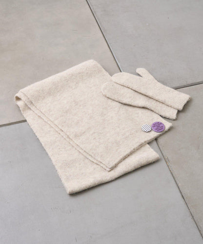 附徽章圍巾×手套三件套