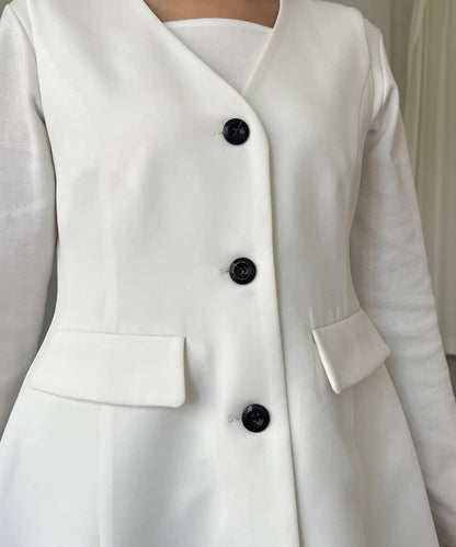 【MOMO】荷葉邊V領無袖外套