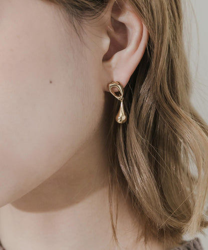 微光金屬圓環垂墜耳環