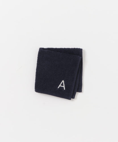 『UR TECH』字母刺繡手帕毛巾