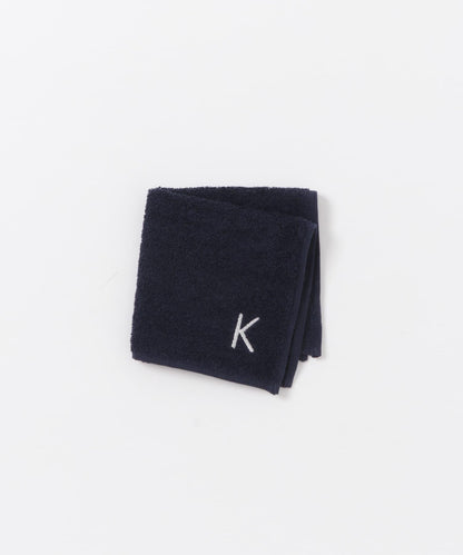 『UR TECH』字母刺繡手帕毛巾