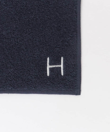 『UR TECH』字母刺繡手帕毛巾