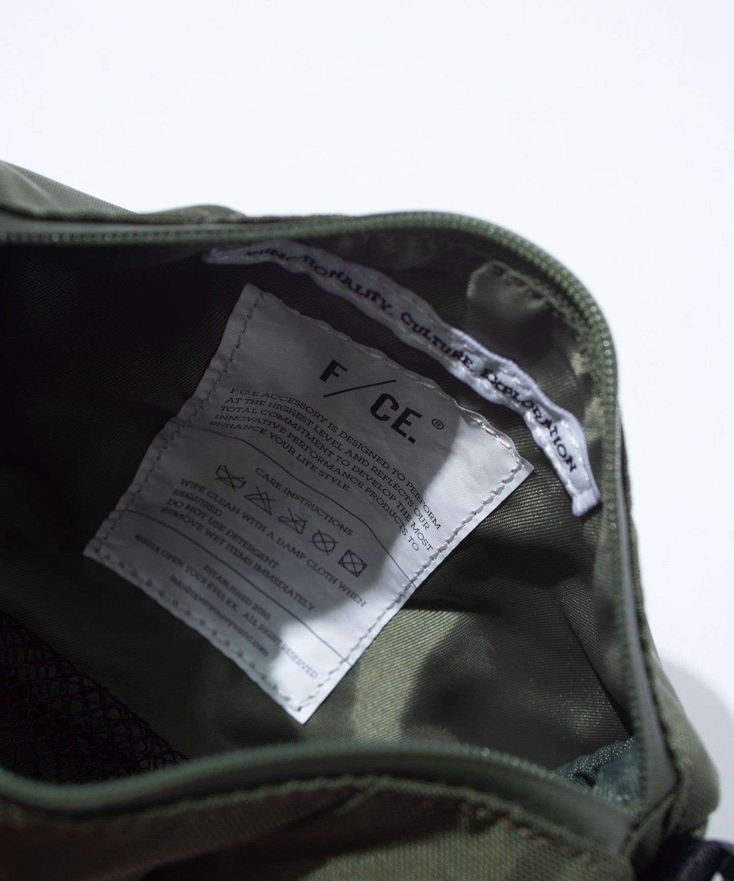 F/CE. 420 re/cor URBAN