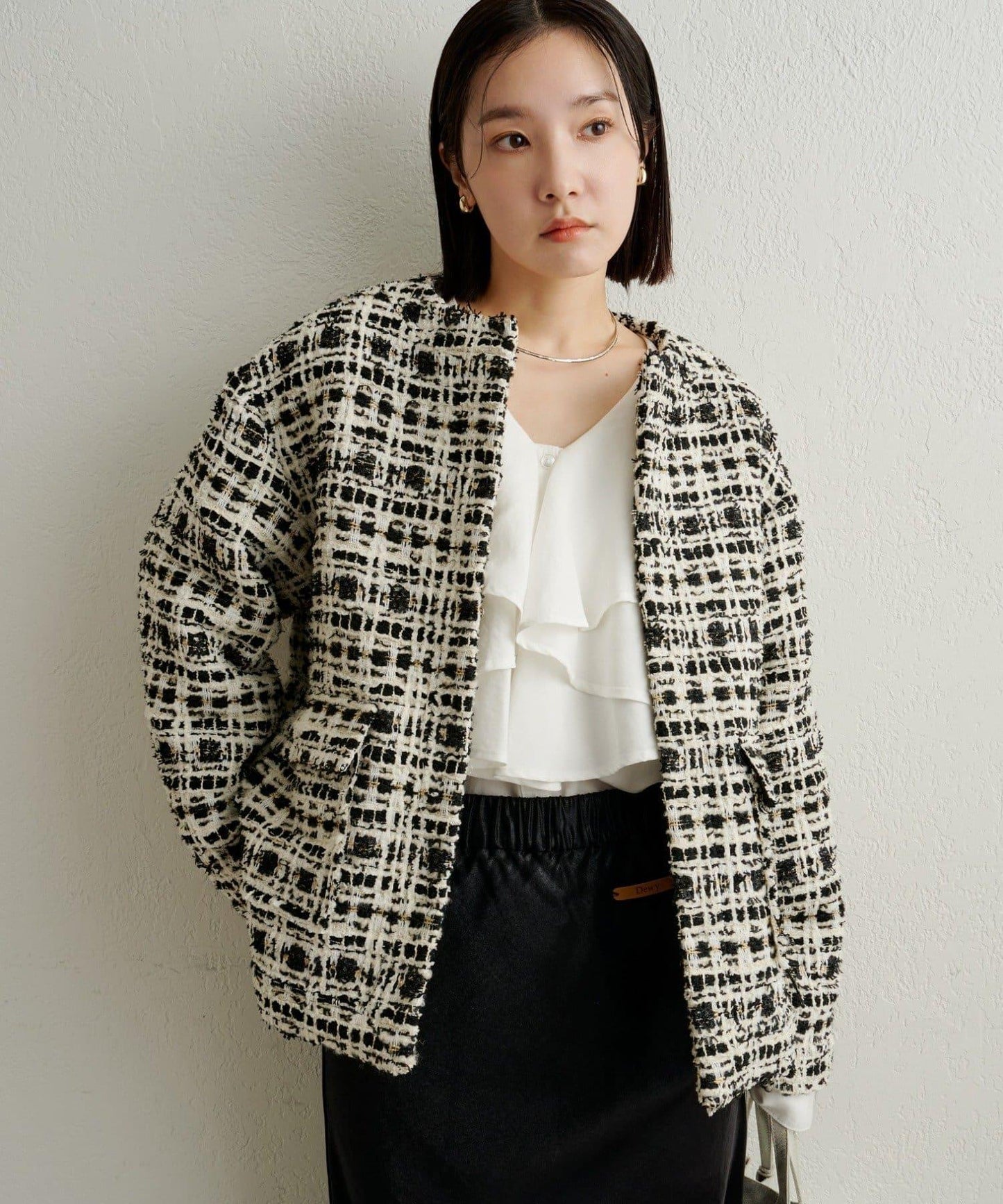 可搭配套裝穿著無領花呢夾克