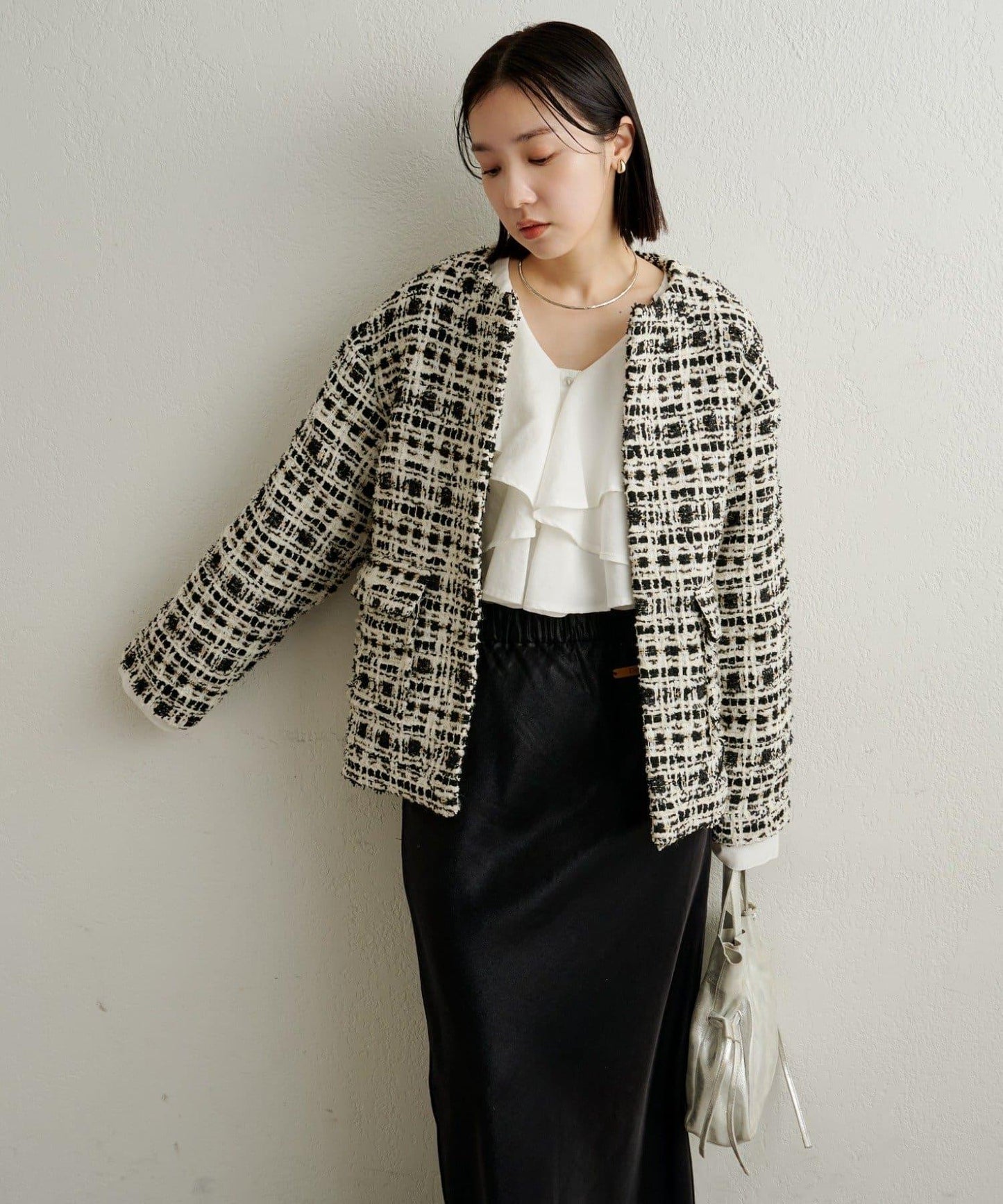 可搭配套裝穿著無領花呢夾克