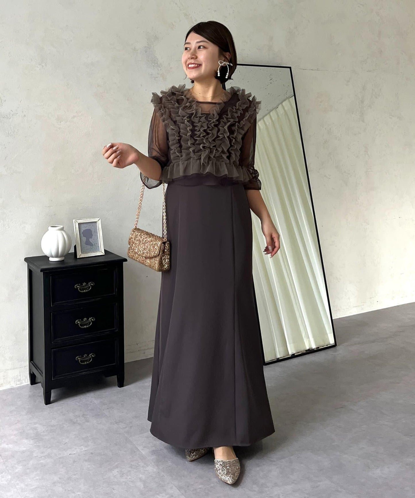 【MOMO】透視荷葉邊吊帶疊穿連衣裙