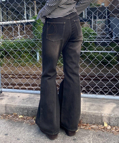 【可調節腰圍/兩種尺碼】喇叭牛仔褲