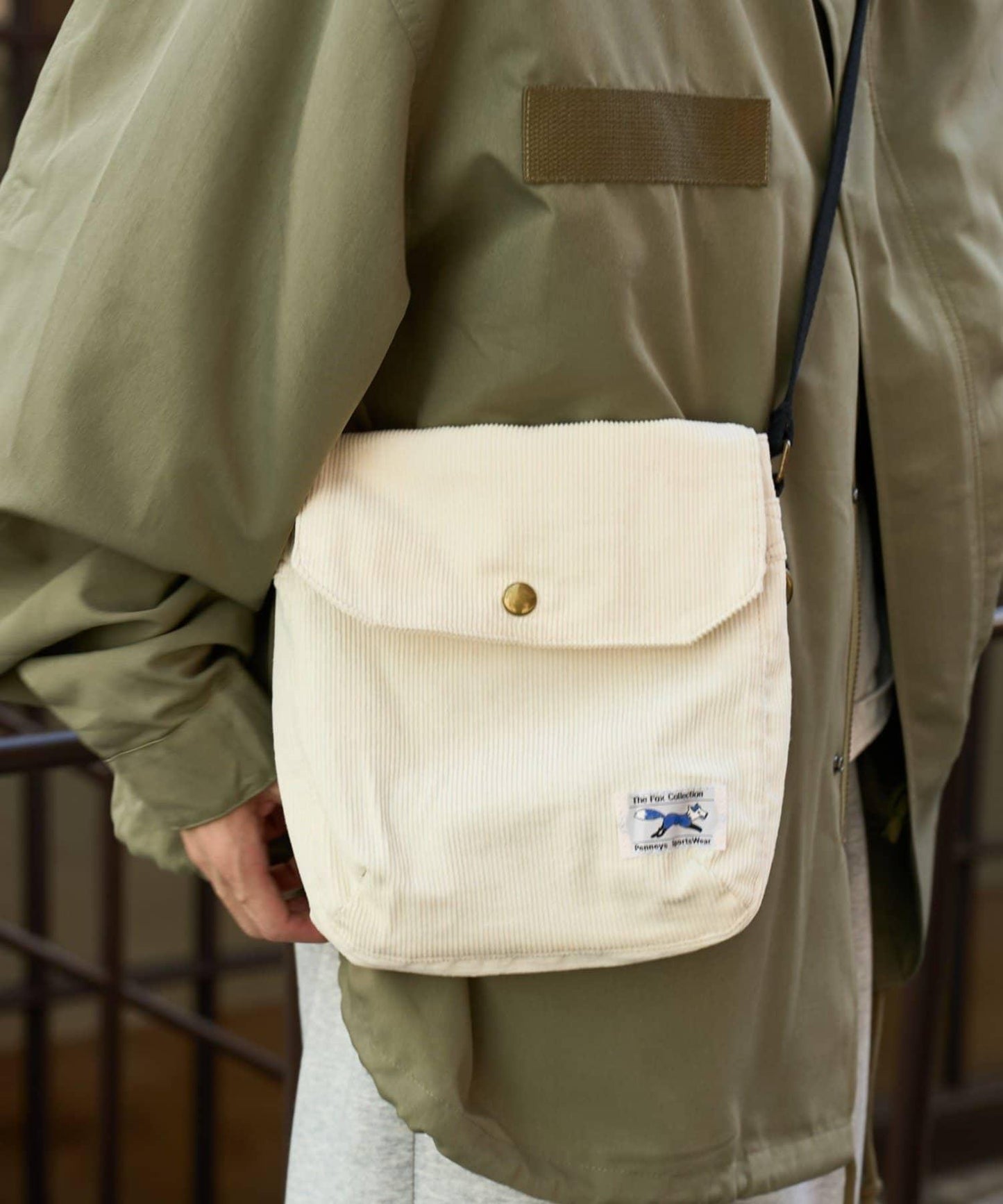 【FOX】燈芯絨翻蓋迷你單肩包