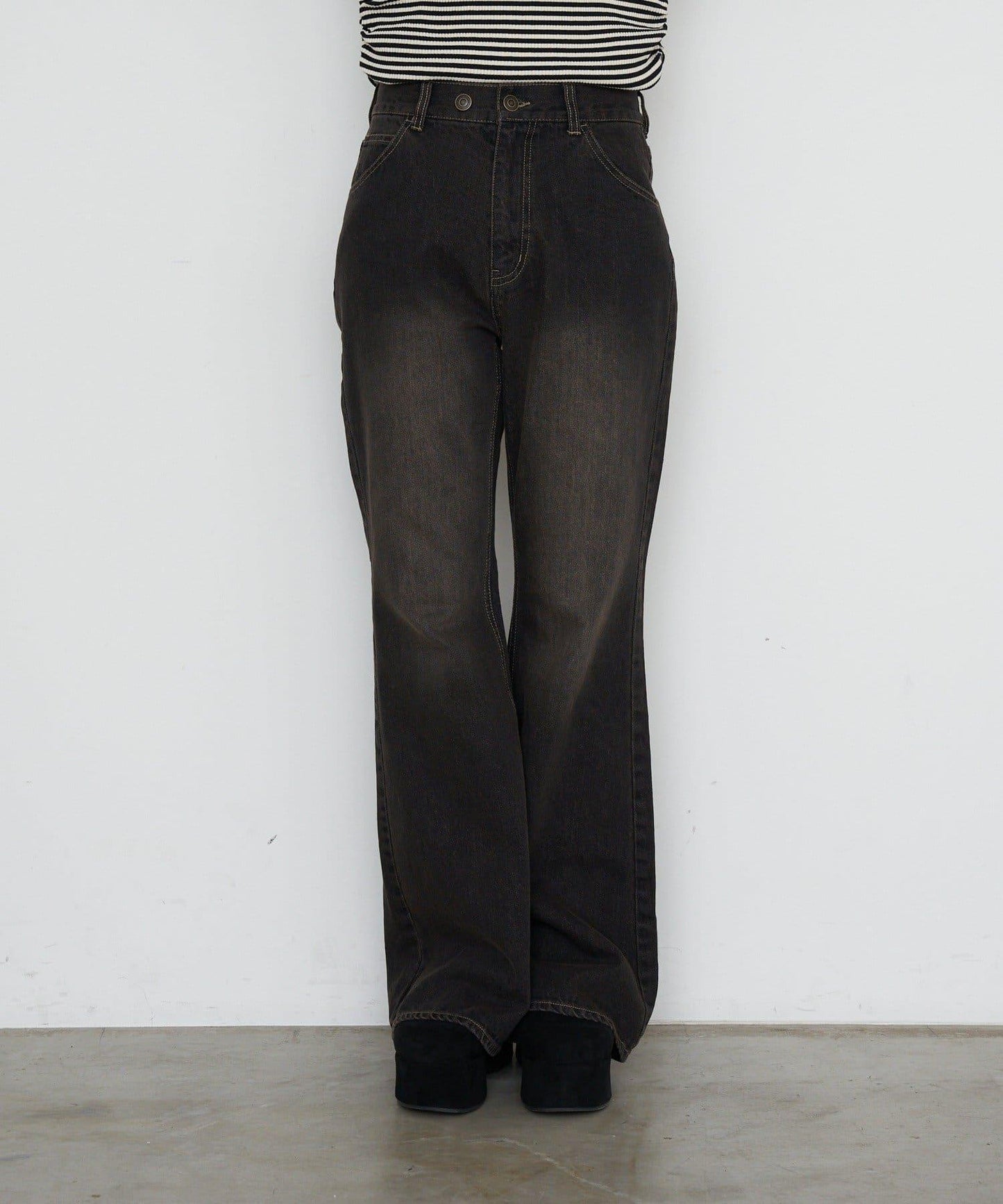 【可調節腰圍/兩種尺碼】喇叭牛仔褲