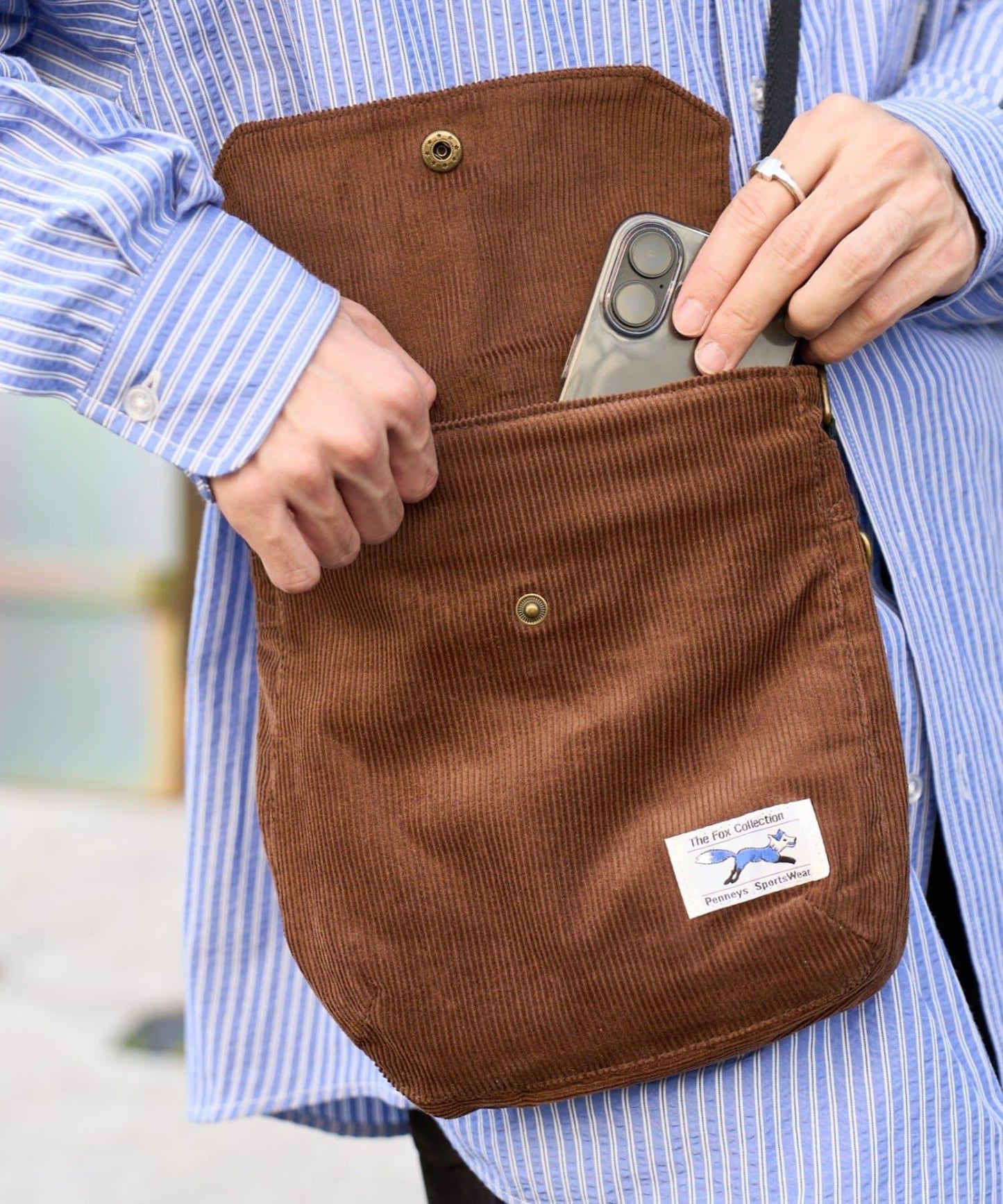 【FOX】燈芯絨翻蓋迷你單肩包