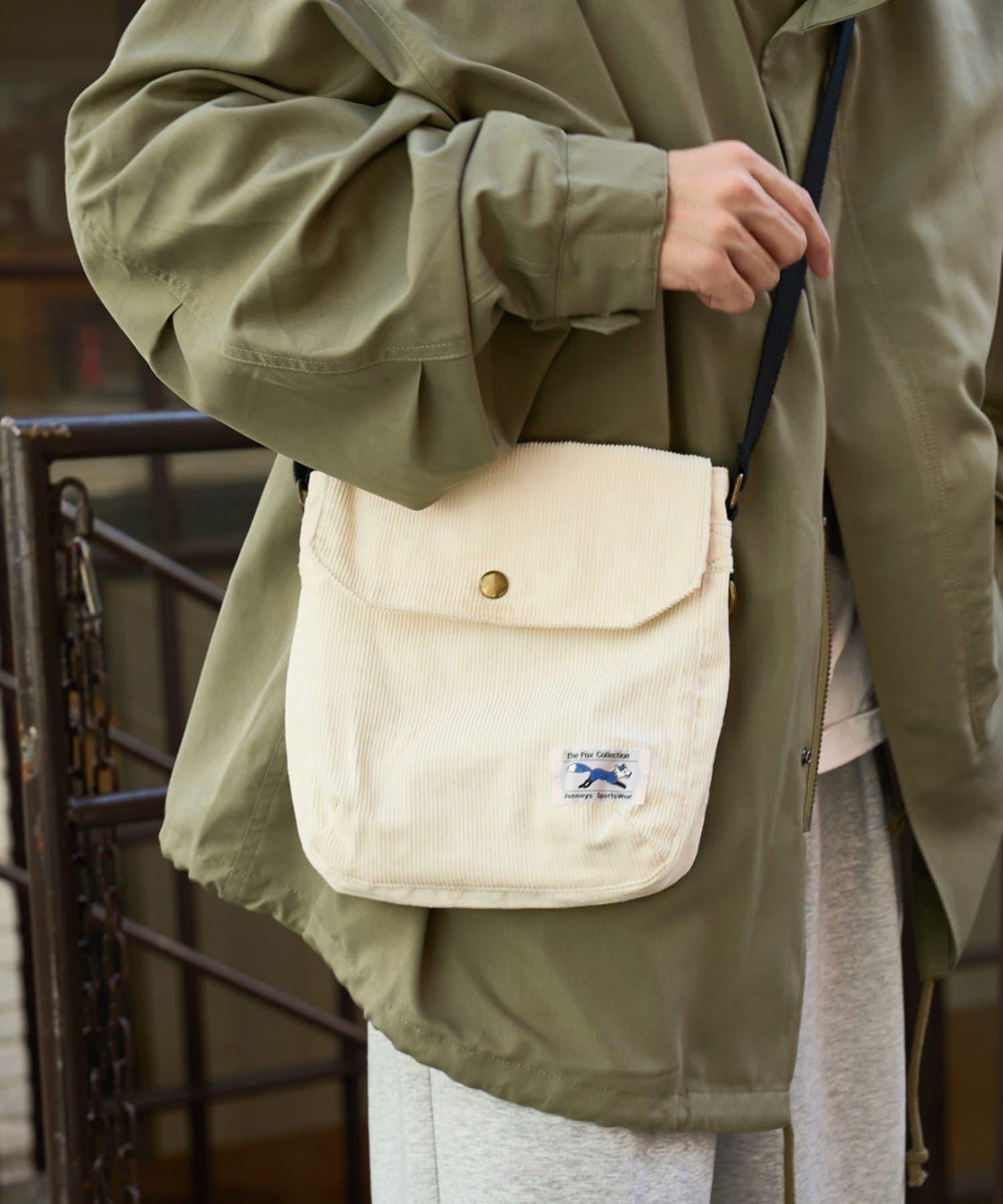 【FOX】燈芯絨翻蓋迷你單肩包