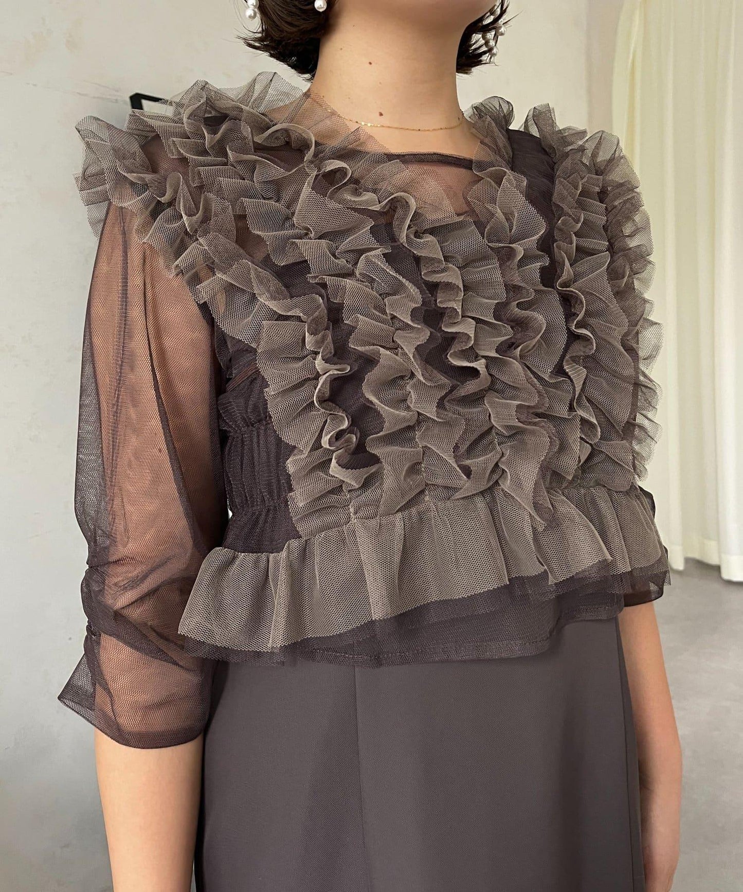 【MOMO】透視荷葉邊吊帶疊穿連衣裙