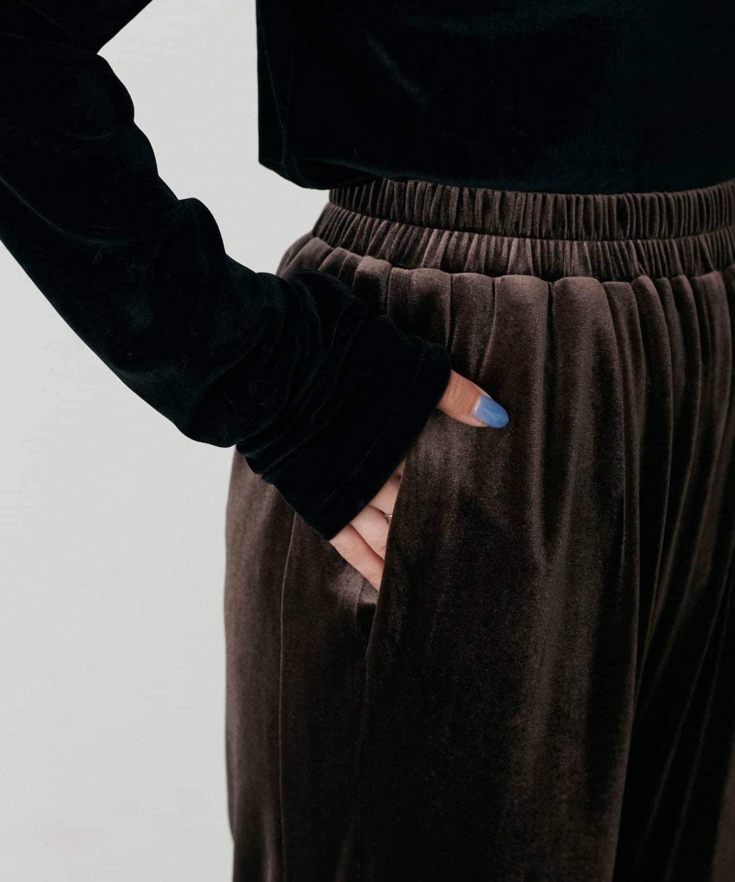 【LARUTA】側邊拼接天鵝絨長褲