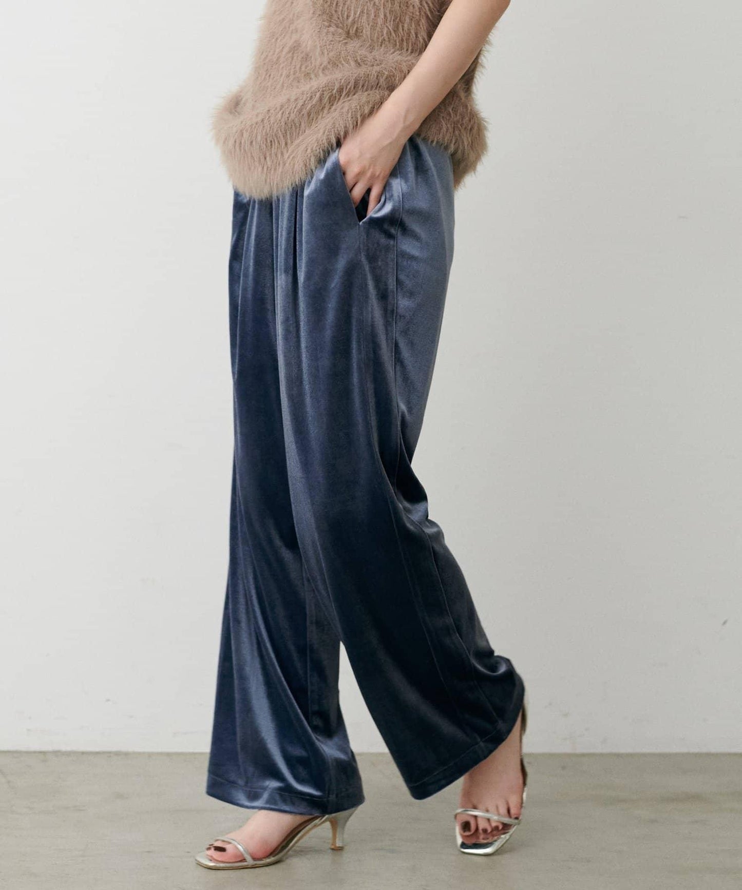 【LARUTA】側邊拼接天鵝絨長褲