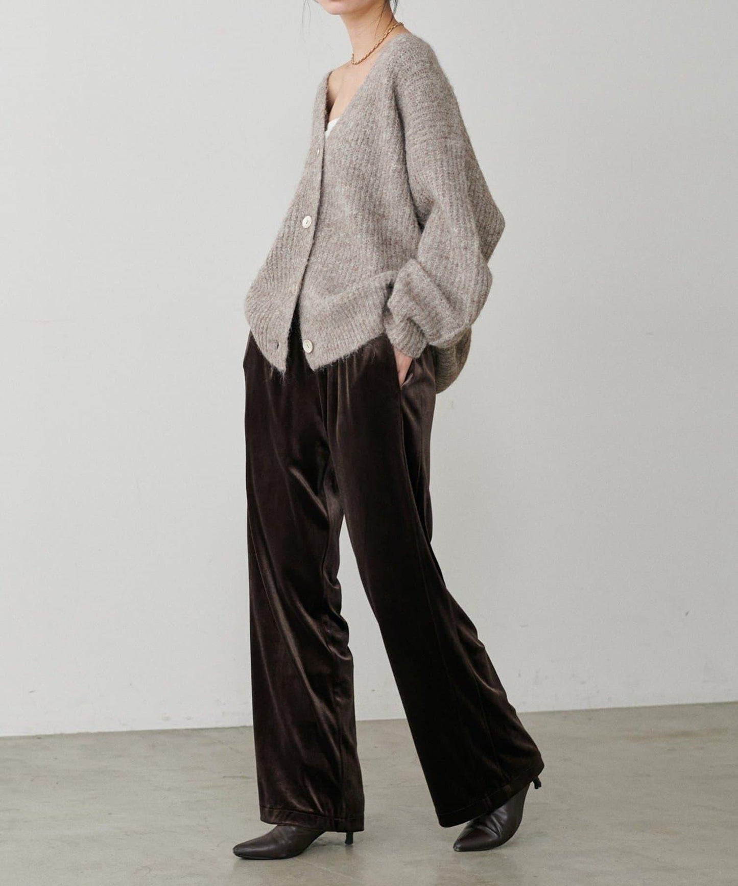 【LARUTA】側邊拼接天鵝絨長褲