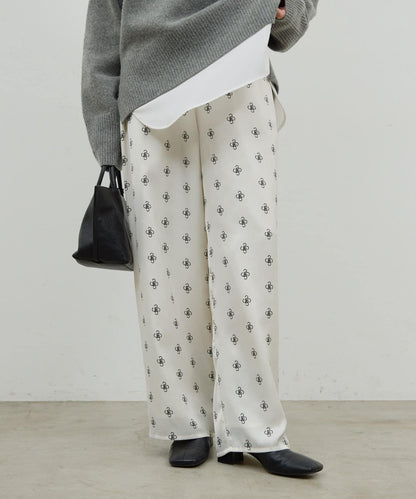 【近期開始】【可手洗】印花緞面長褲