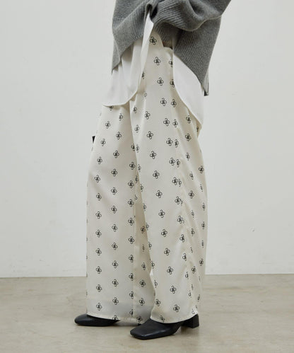 【近期開始】【可手洗】印花緞面長褲