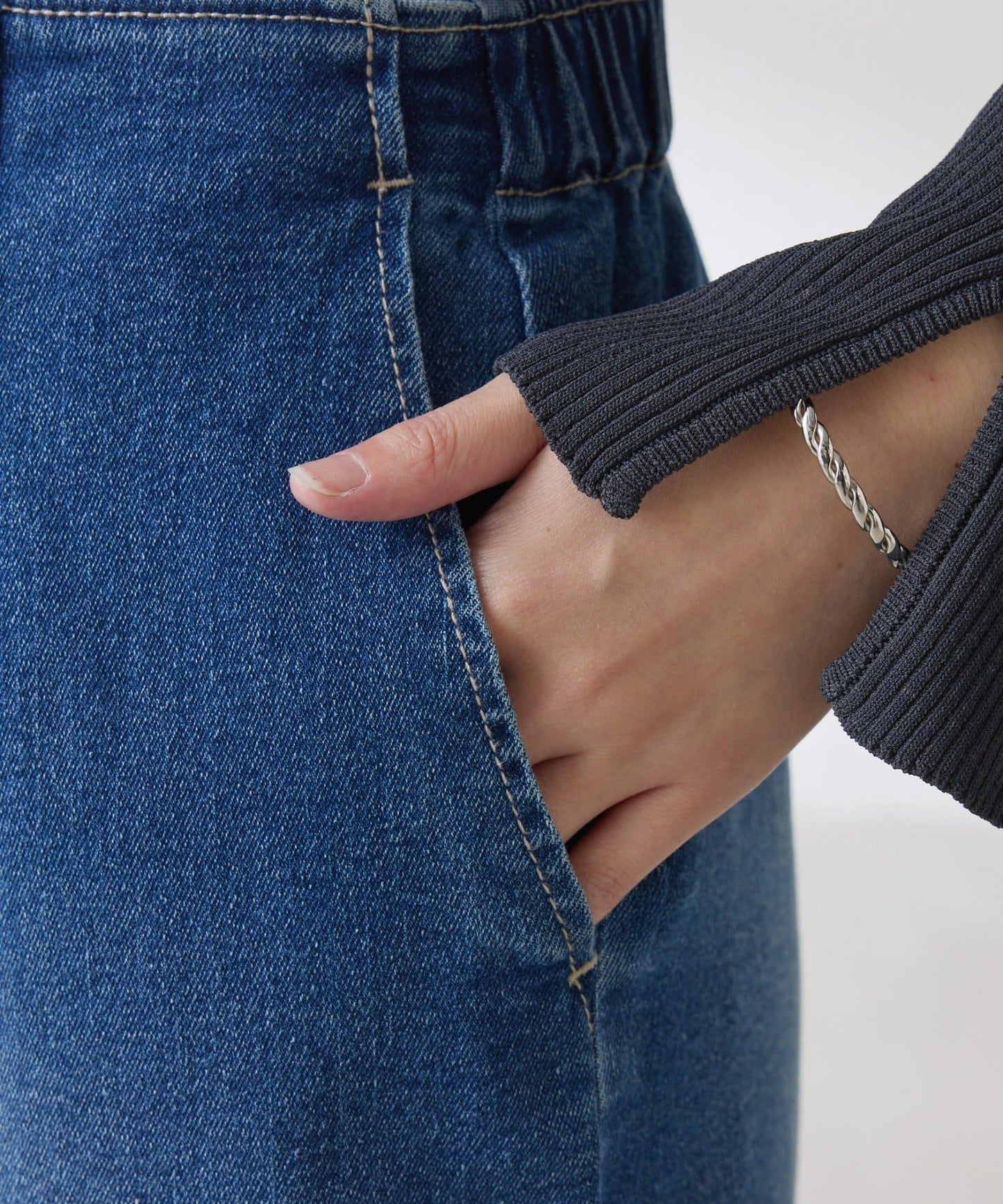 【彈力面料◎】Q.anos 修身牛仔半身裙