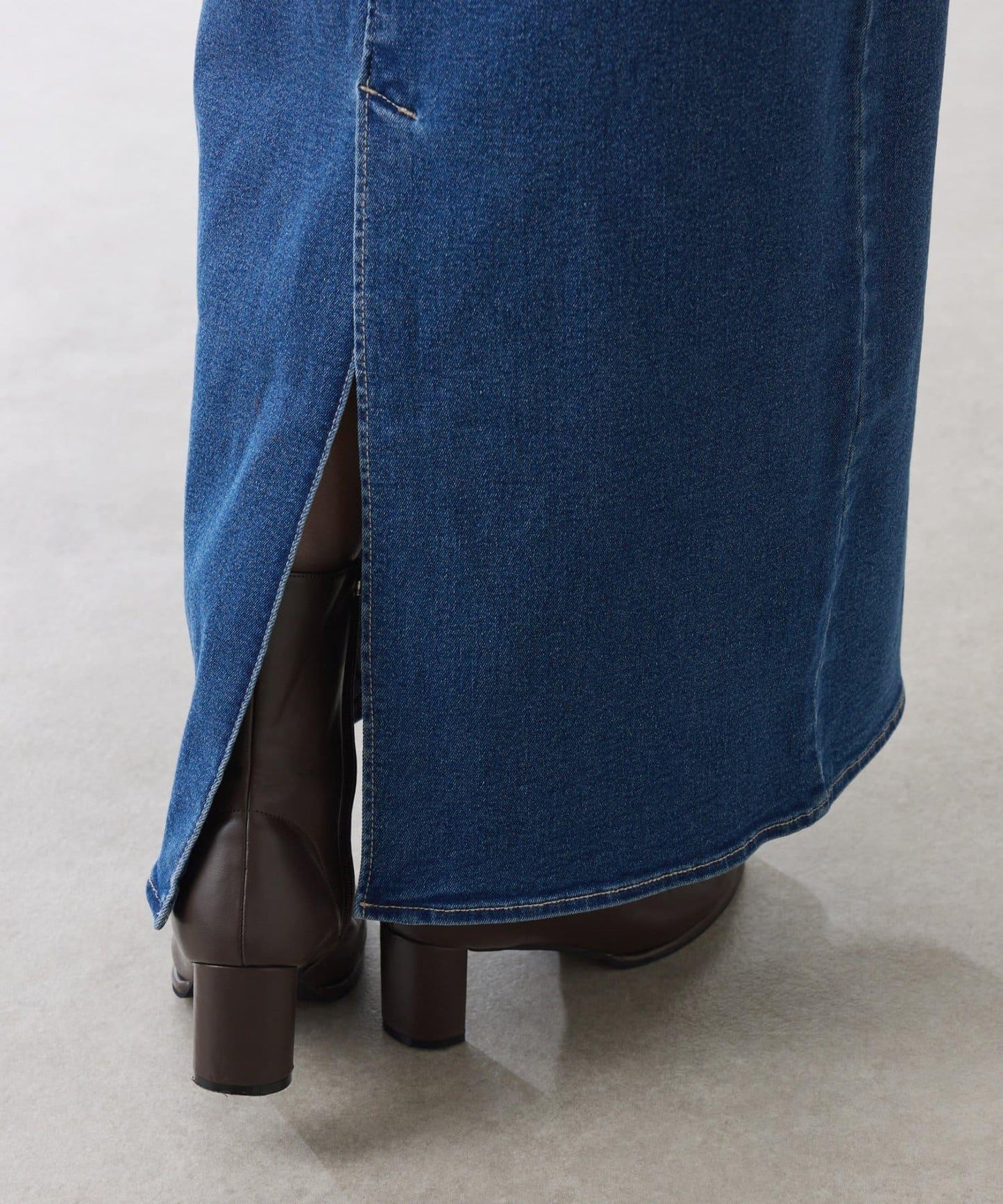 【彈力面料◎】Q.anos 修身牛仔半身裙