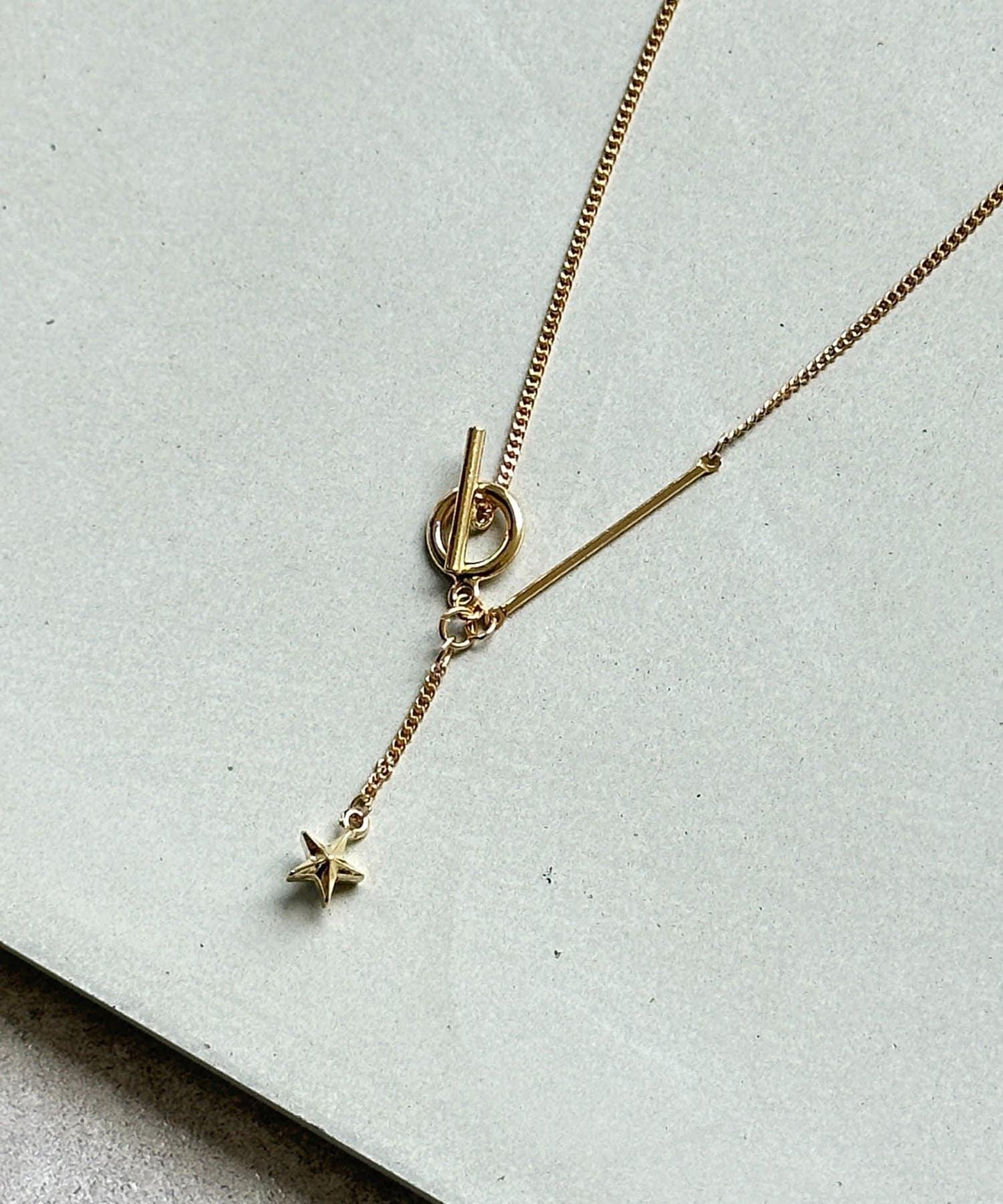 金屬釦環造型設計項鍊