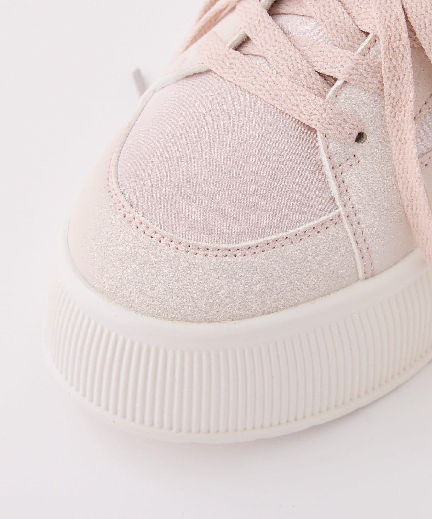 蝴蝶結緞面休閒鞋