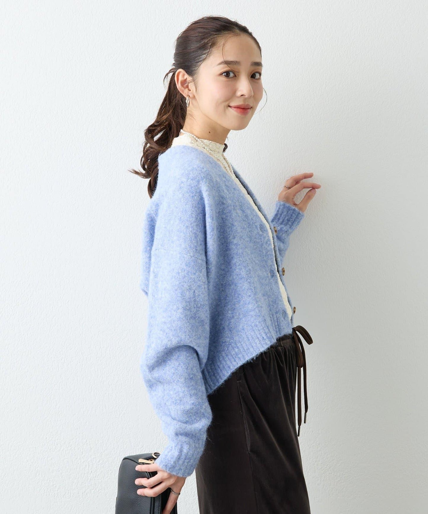 柔軟觸感狐狸絨V領開衫