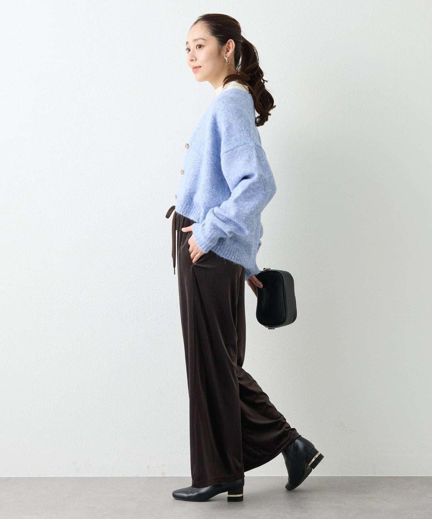 柔軟觸感狐狸絨V領開衫