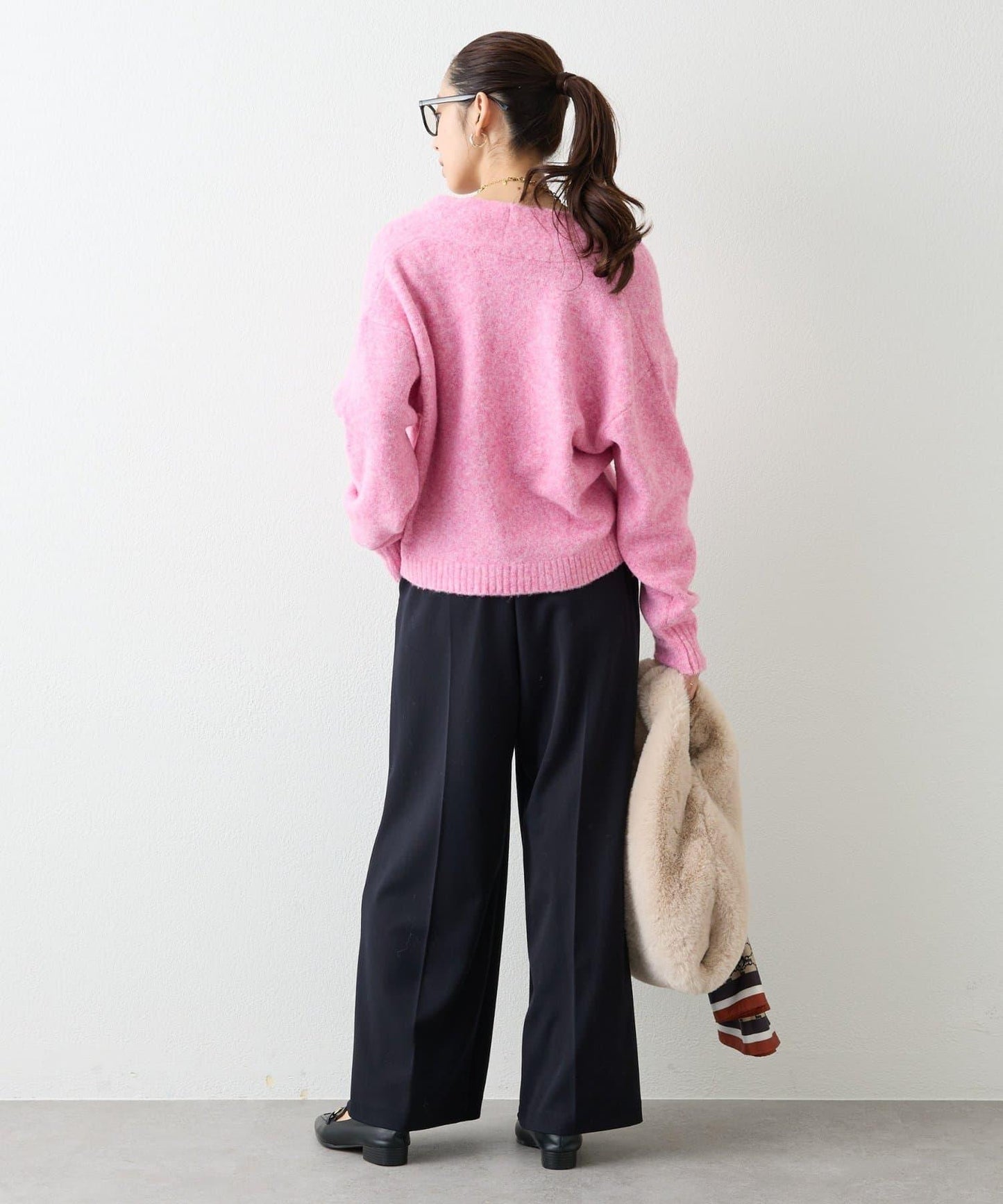 柔軟觸感狐狸絨V領開衫