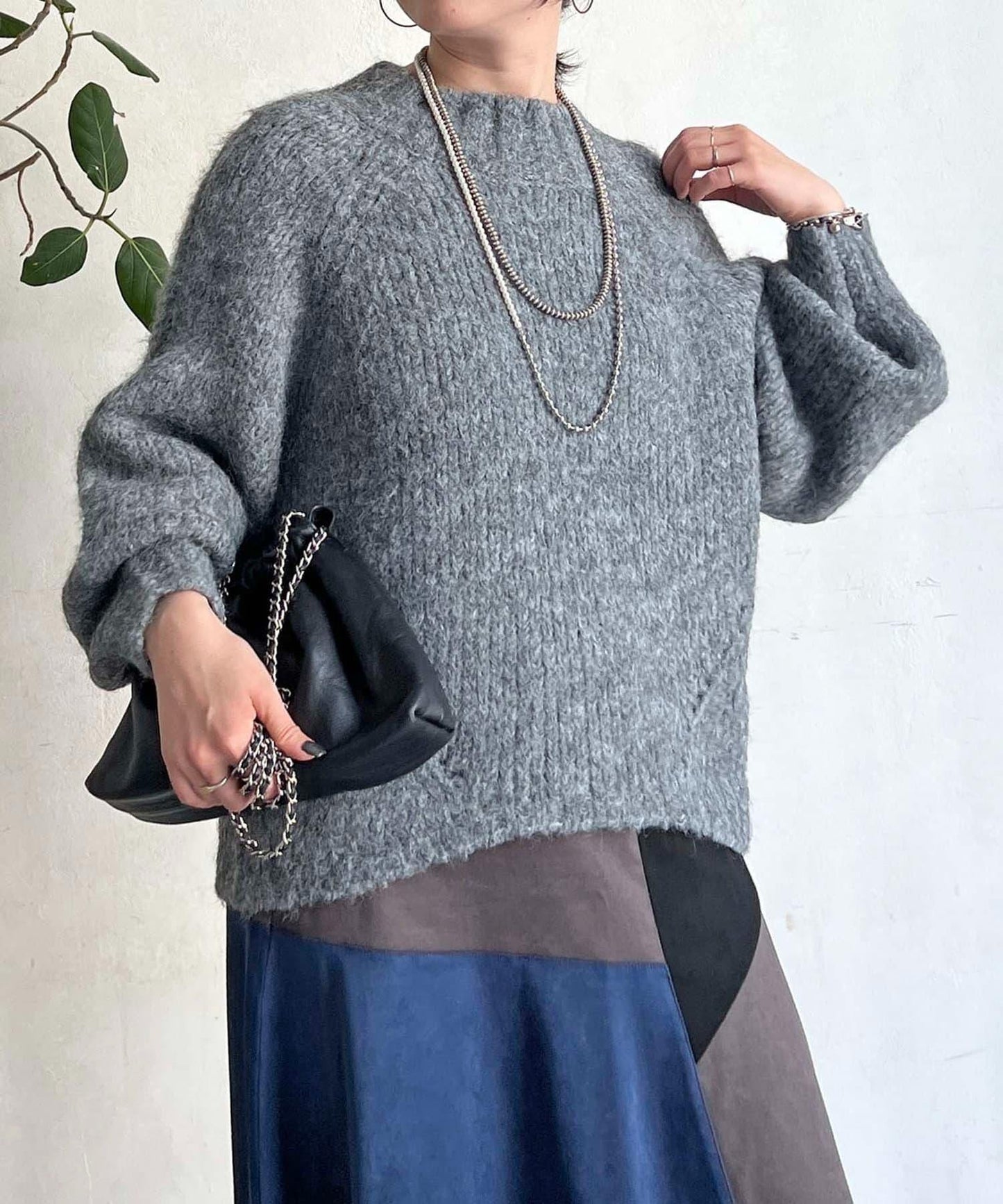 壓縮起毛寬領針織衫