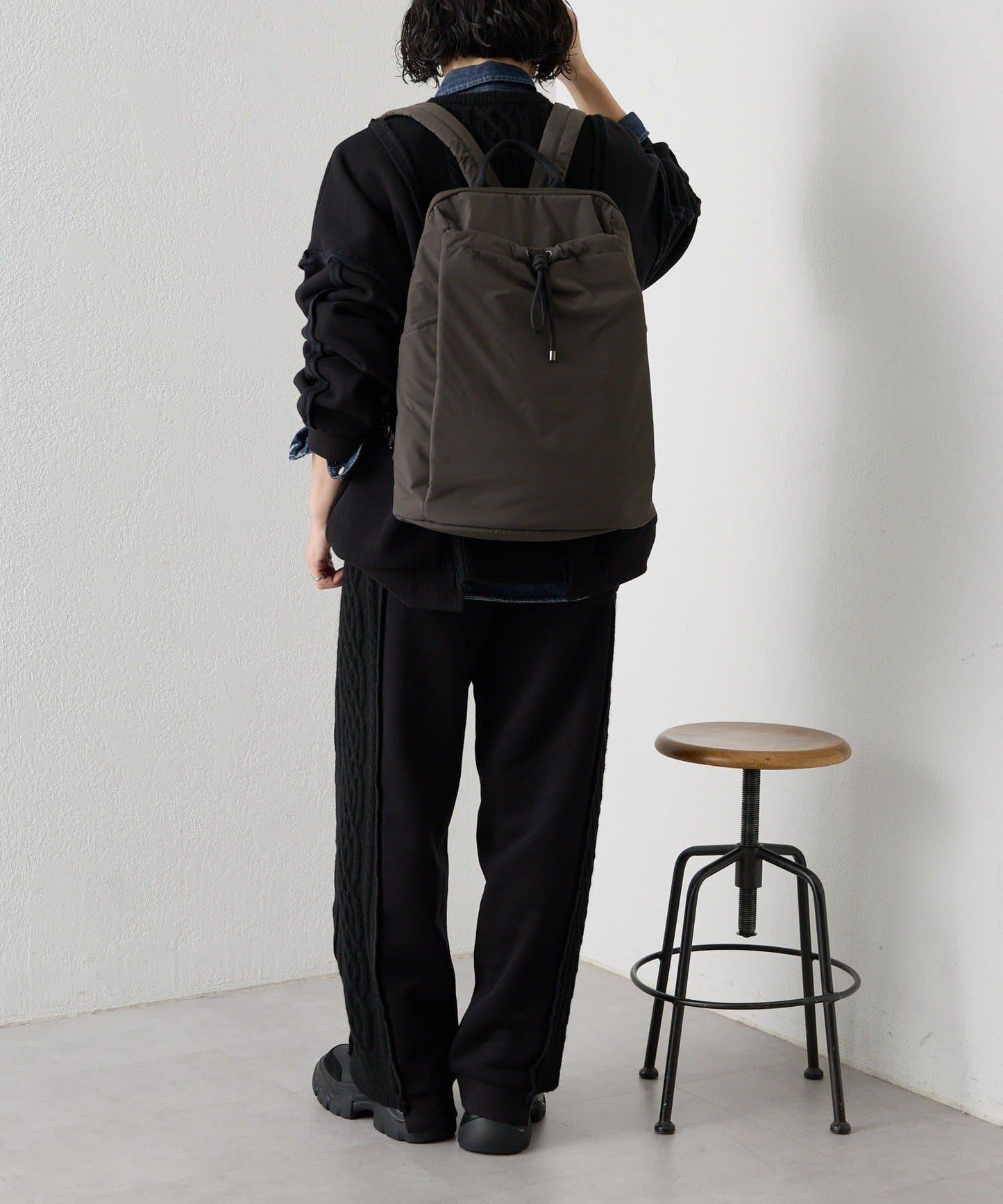 防潑水/A4尺寸兼容抽繩雙肩包