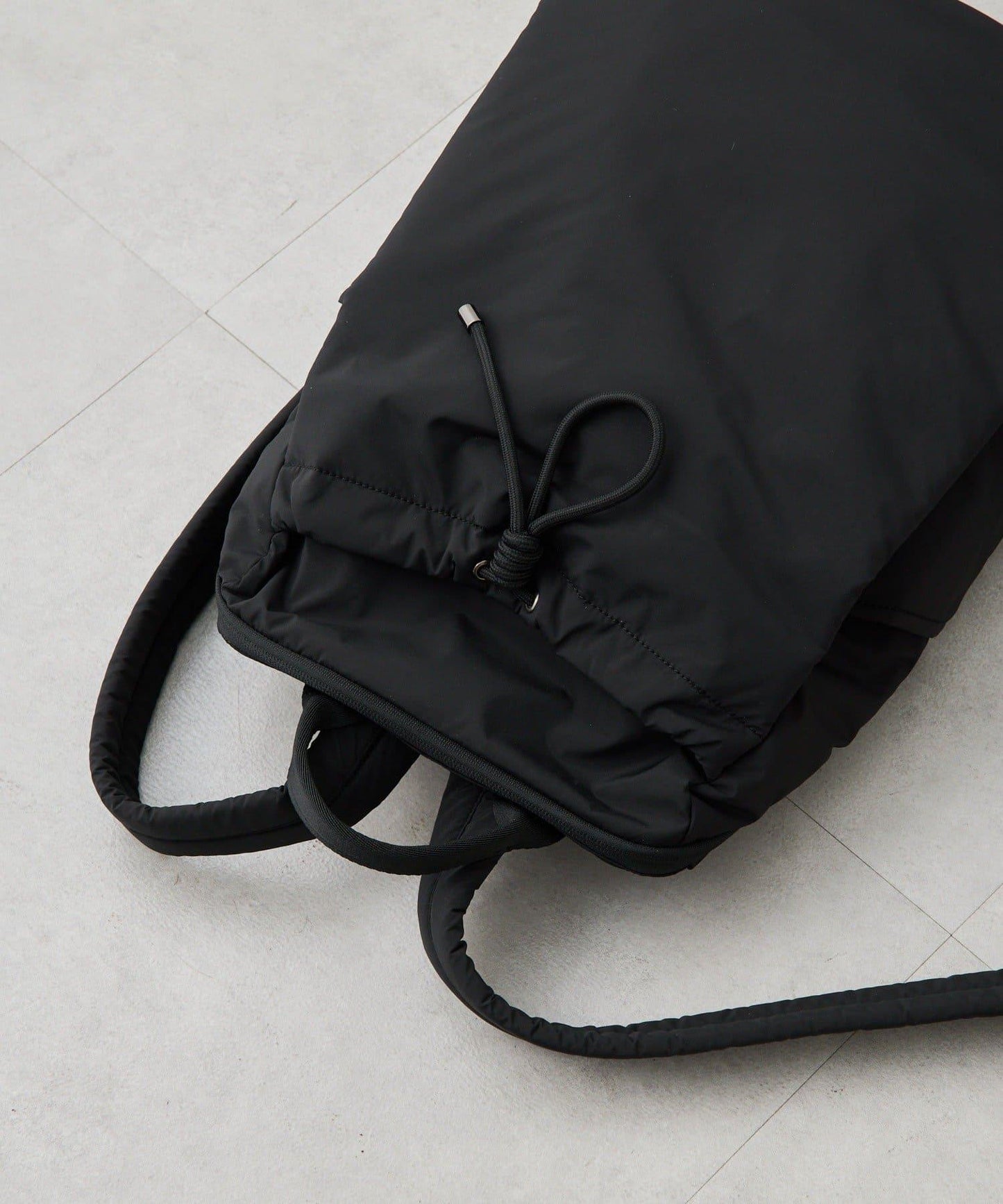 防潑水/A4尺寸兼容抽繩雙肩包