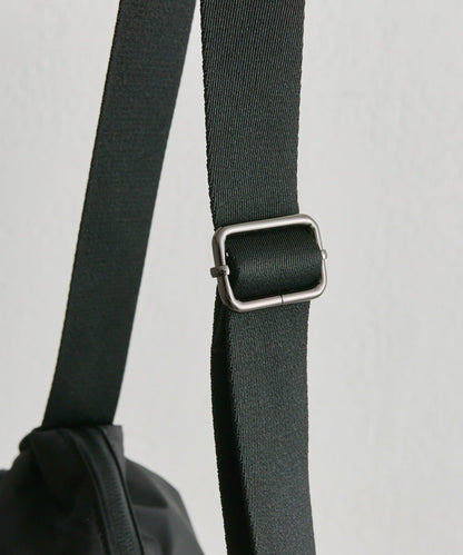 防潑水/超輕量300g抽繩單肩包