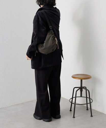 防潑水/超輕量300g抽繩單肩包