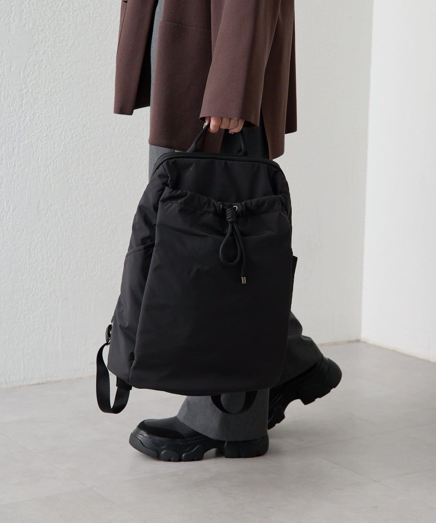 防潑水/A4尺寸兼容抽繩雙肩包