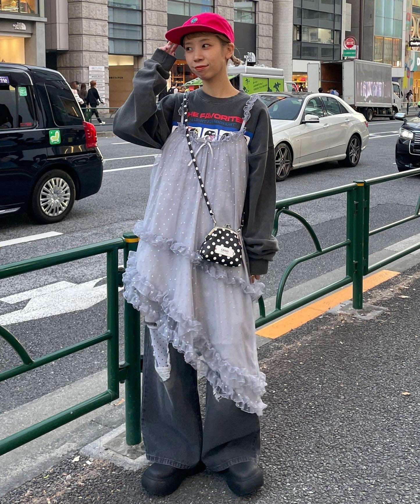 亮片波點網紗吊帶連衣裙