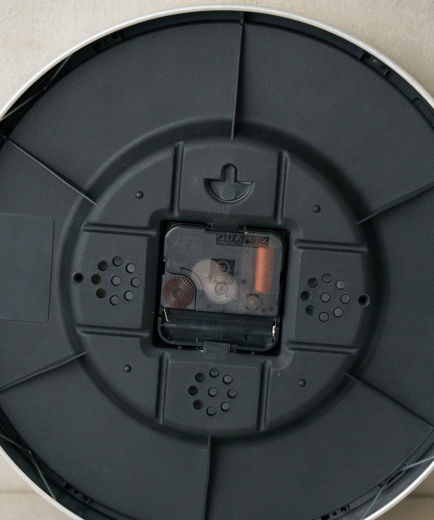 【SAHIR サヒール】鋁製掛鐘