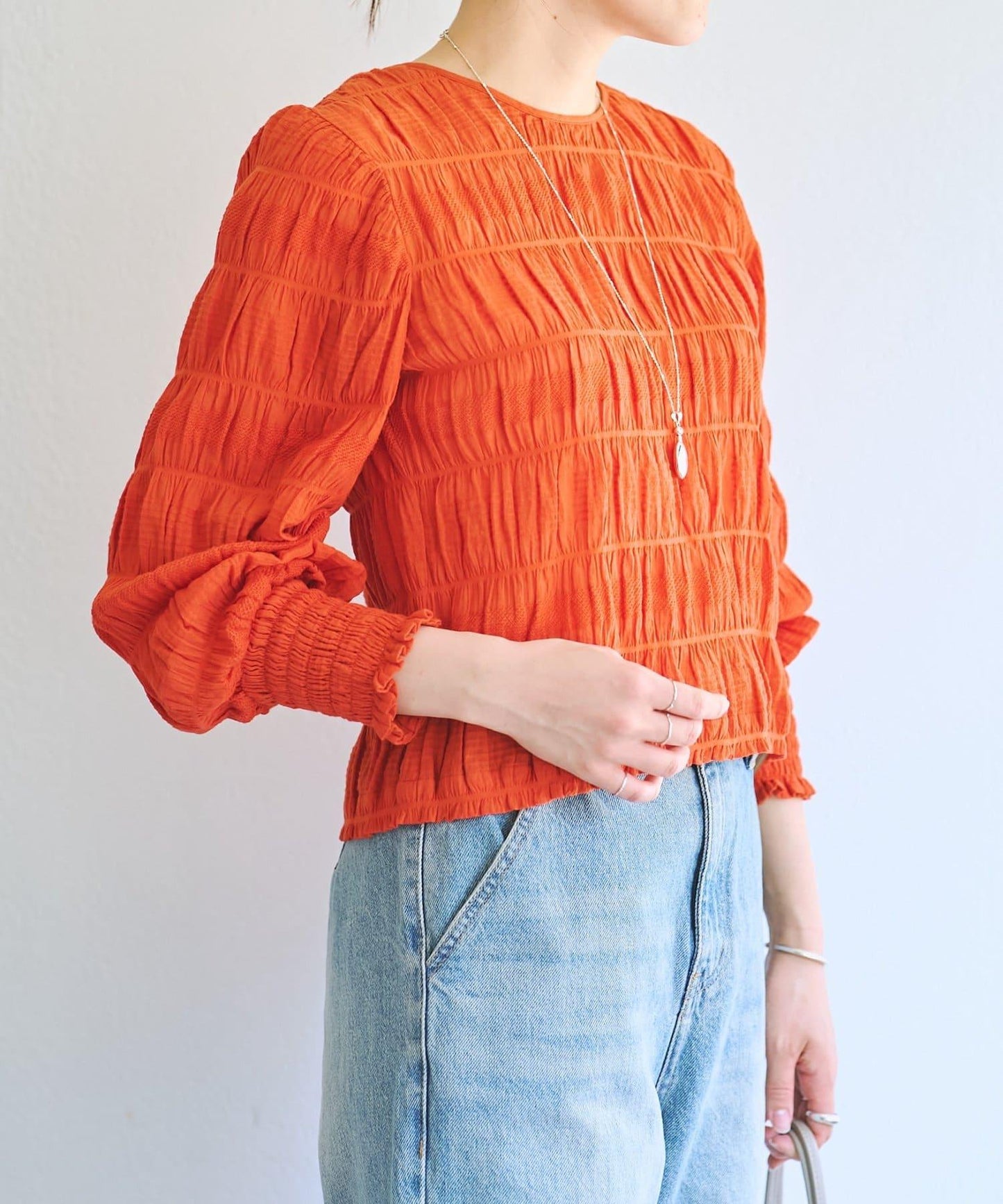 《近日開始》棉質褶皺襯衫