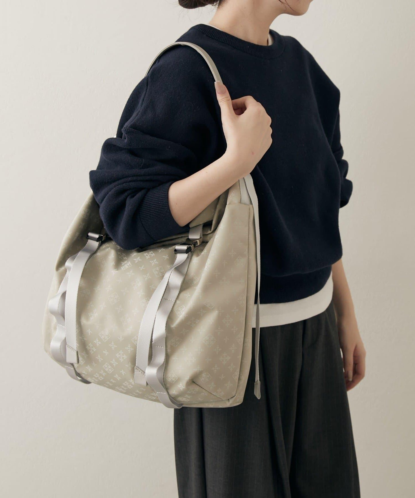 尼龍提花金屬扣單肩包 L