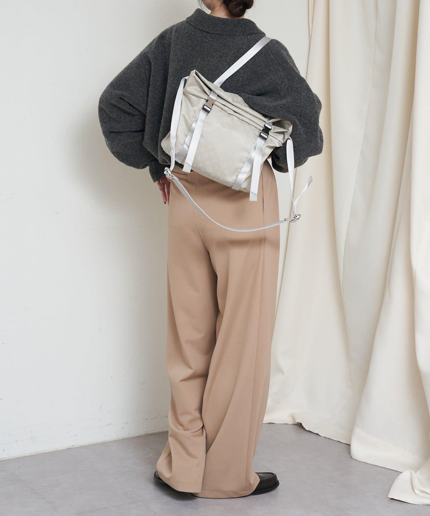 尼龍提花金屬扣中號單肩包